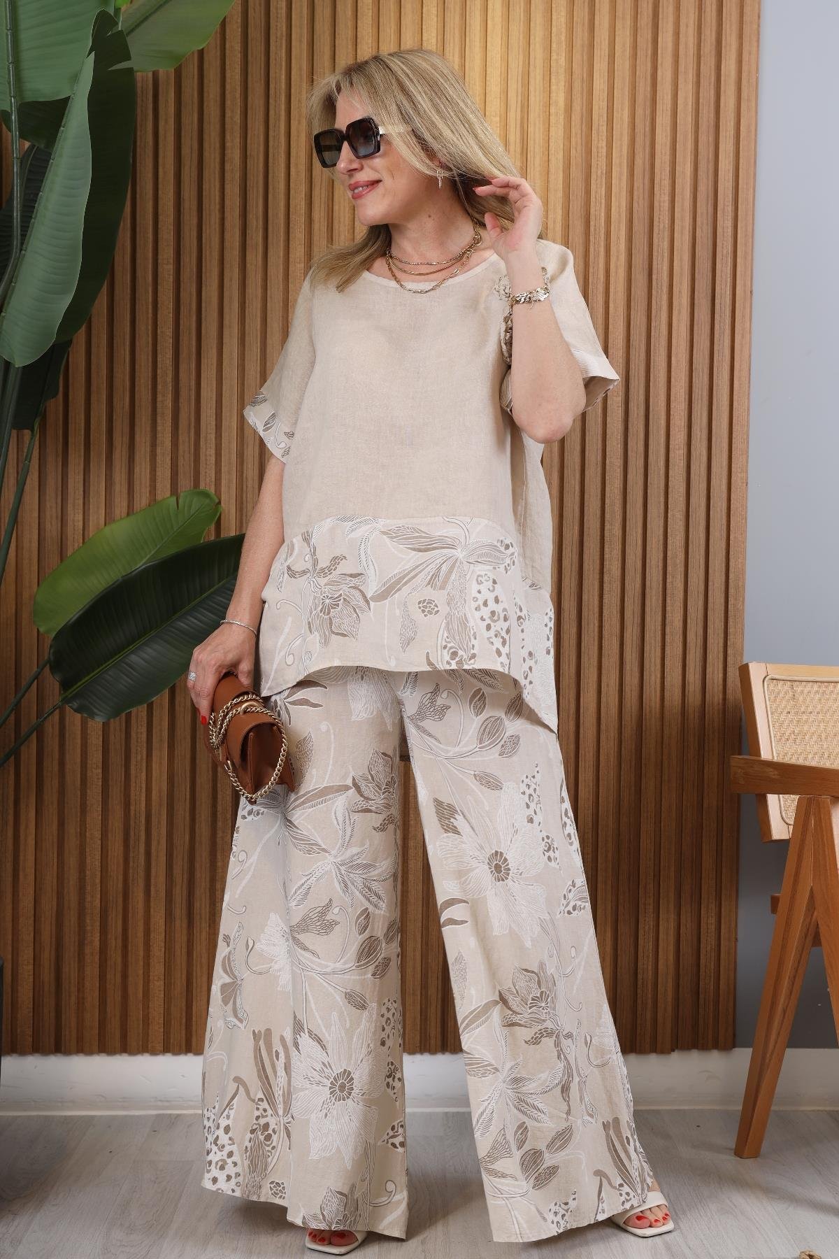Conjunto em Linho Estampa Floral Minimalista