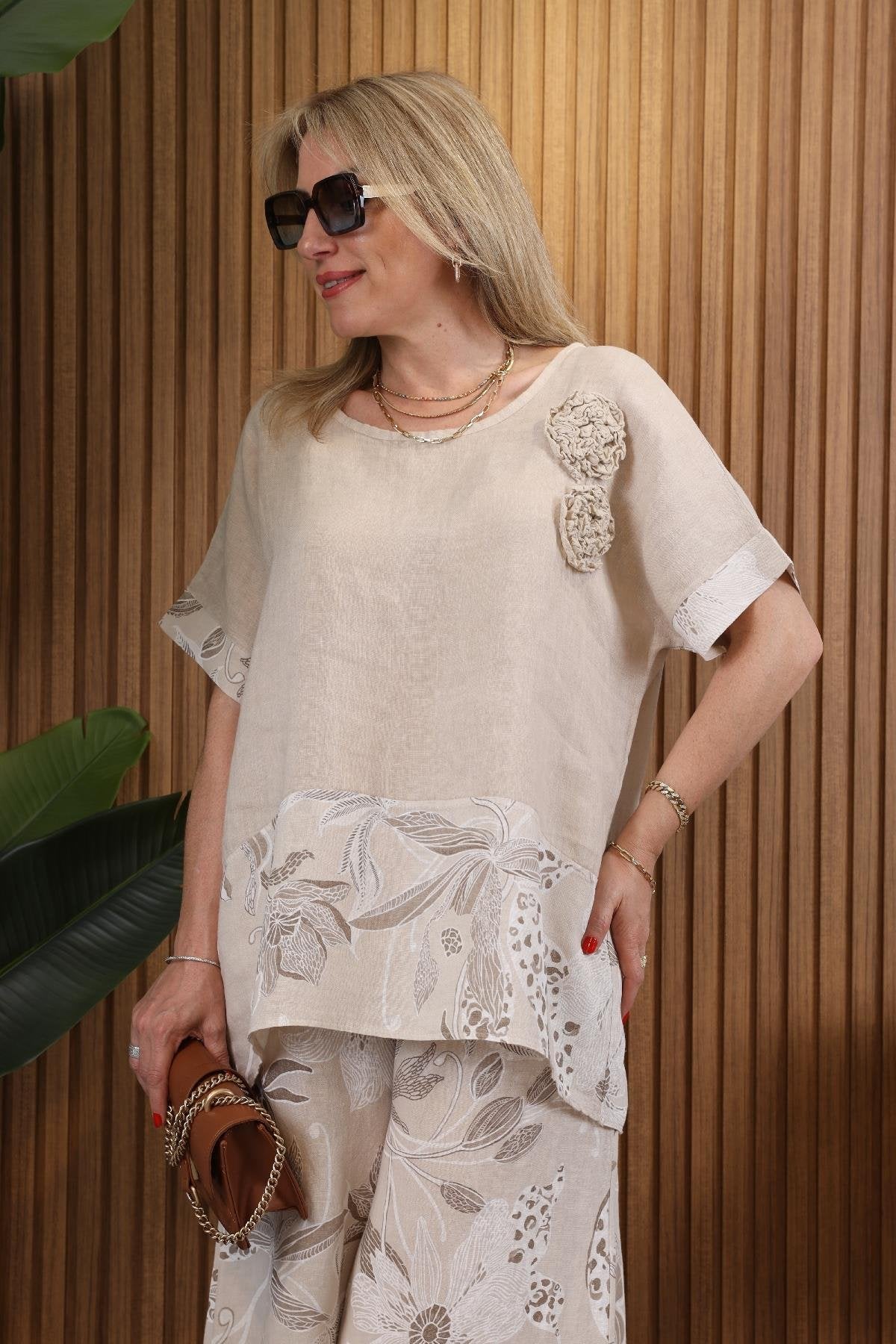 Conjunto em Linho Estampa Floral Minimalista