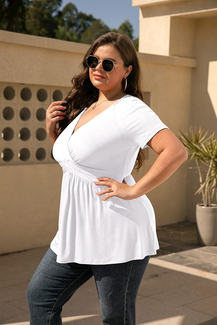 Blusa Feminina Estampada - Manga Curta e Decote V- Branca