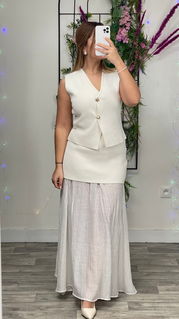 Conjunto Sofisticação: Colete Elegante e Saia Longa Fluida