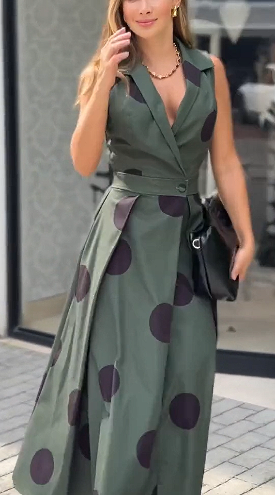 Vestido Longo Elegante Verde Oliva com Estampa de Poás