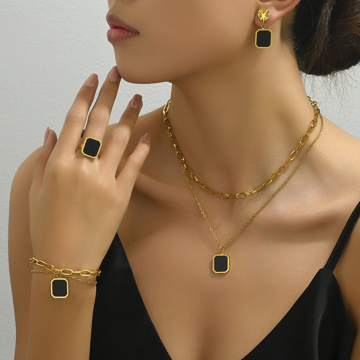 Elegncia Preta Duo  Anel Colar e Brinco Luxo
